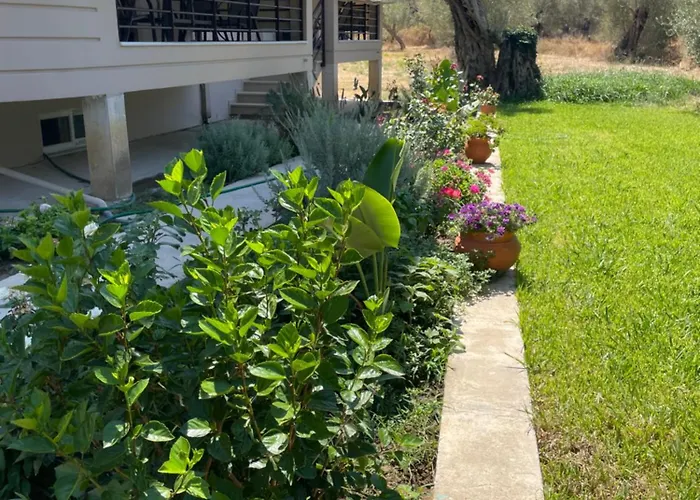 Asanis 2 Appartamento Lefkáda