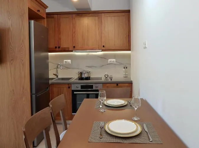 Apartament Asanis 2 *